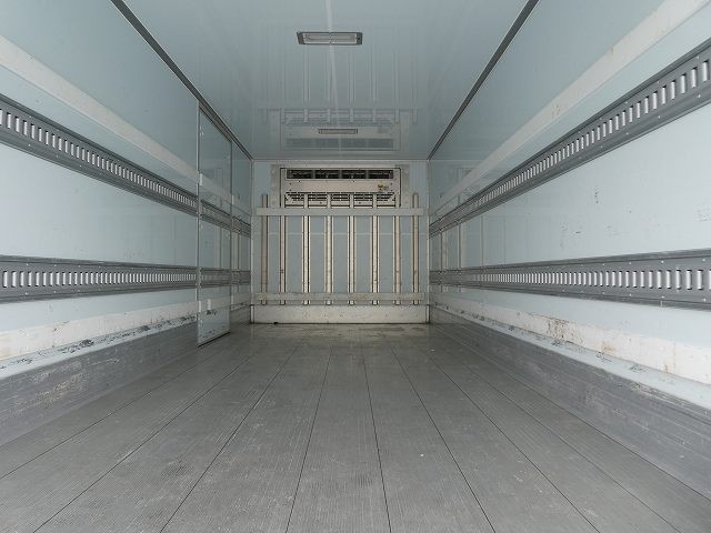 中古トラック 日野冷凍バン ＃7