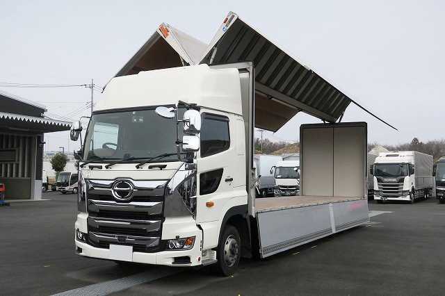日野大型アルミウィング