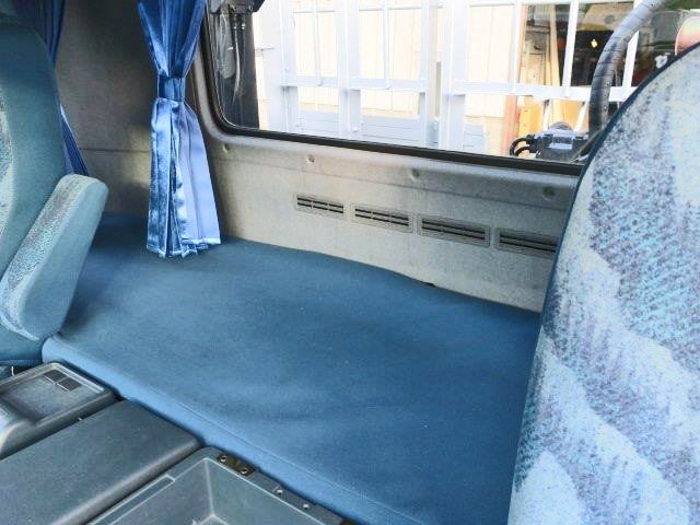 中古トラック UDトラックスセルフローダー #23