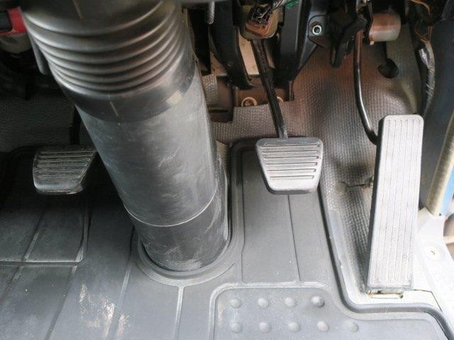 中古トラック いすゞコンクリートミキサー車 #18