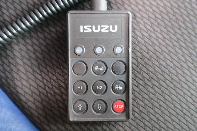 いすゞ　大型 アルミウィング