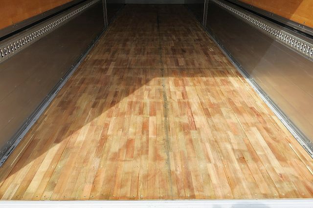 中古トラック いすゞアルミウィング ＃6