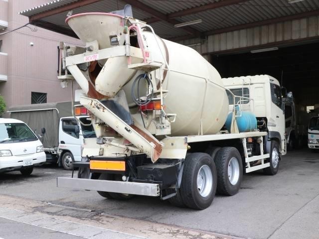 中古トラック UDトラックスコンクリートミキサー車 ＃3