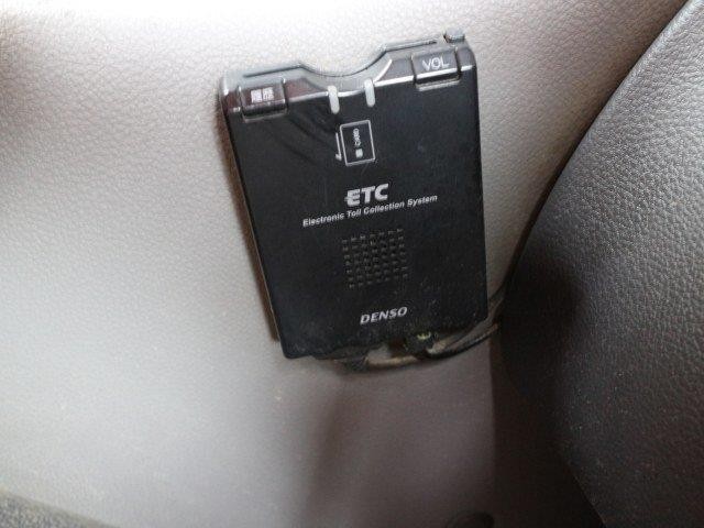 中古トラック UDトラックスコンクリートミキサー車 #24