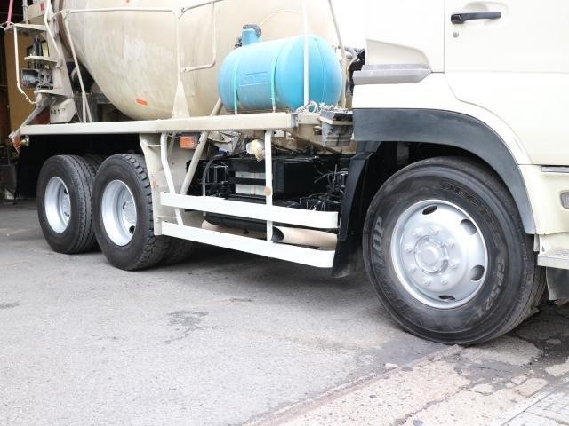 中古トラック UDトラックスコンクリートミキサー車 ＃6