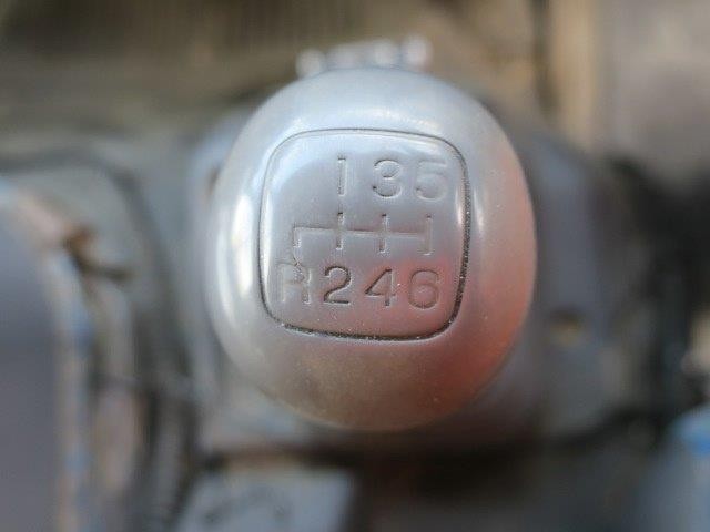 中古トラック 日野道路作業車(クレーン付ダンプ) #19