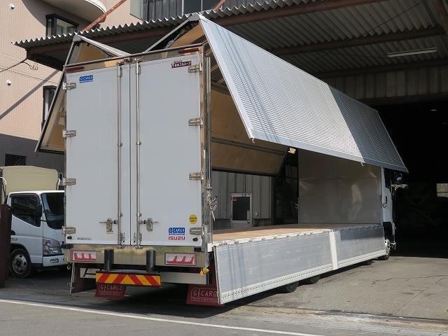 いすゞギガ大型アルミウィング 