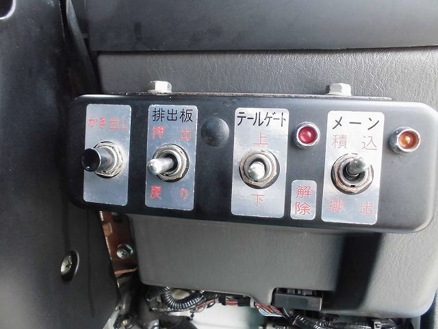 中古トラック いすゞパッカー車(塵芥車) #19