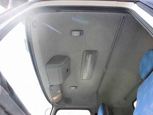 中古トラック UDトラックスコンクリートミキサー車 #17