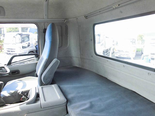 中古トラック UDトラックスコンクリートミキサー車 #18