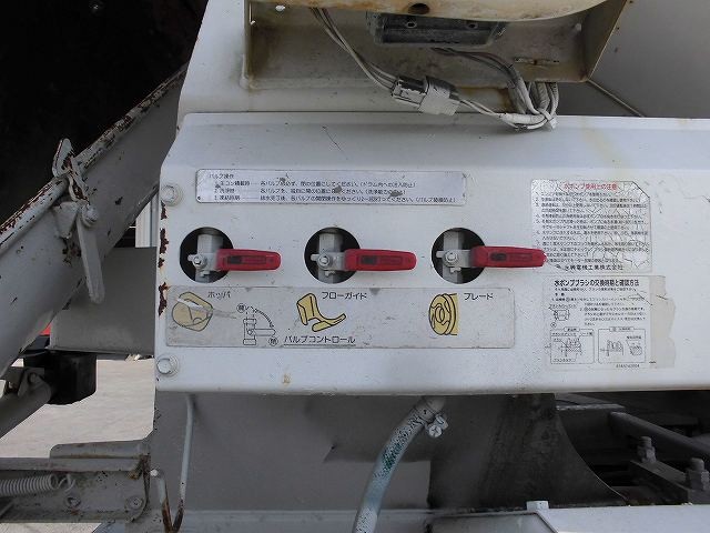 中古トラック UDトラックスコンクリートミキサー車 #9