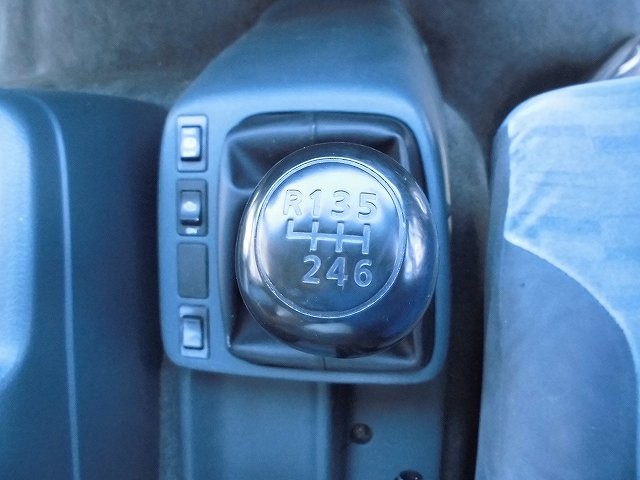 中古トラック UDトラックスアルミウィング #17