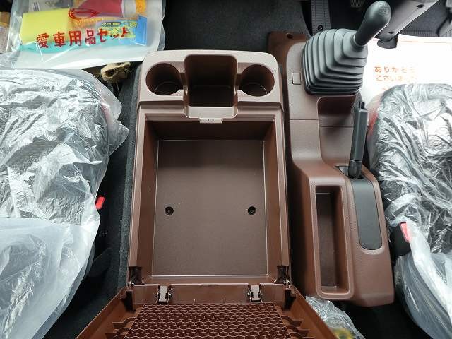 中古トラック 日野クレーン付き平ボディ #16