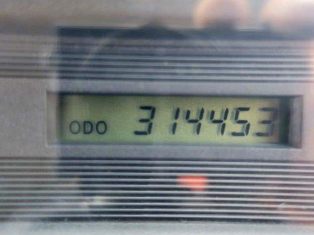 中古トラック UDトラックスアルミウィング ＃15