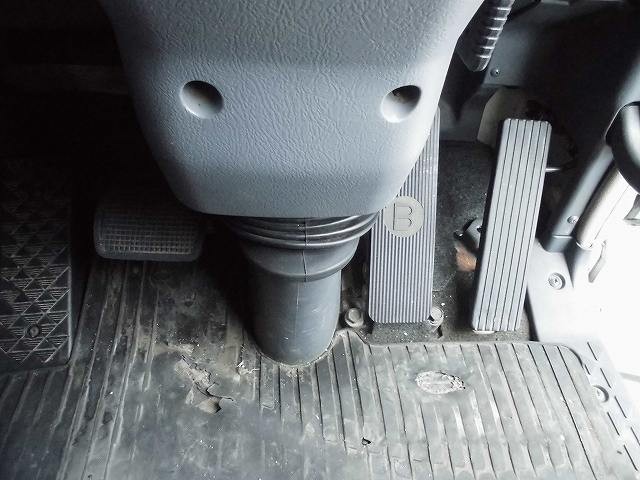 中古トラック 三菱ふそう平ボディアルミブロック #24