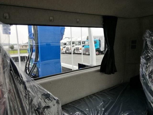 中古トラック 三菱ふそうクレーン付平ボディ #23