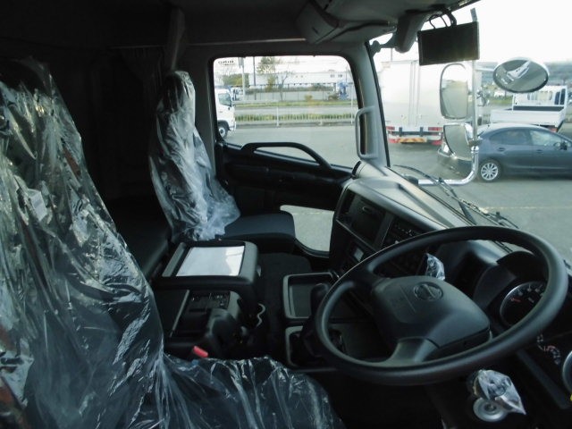 中古トラック 日野冷凍バン #13