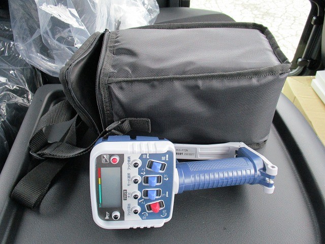 中古トラック 三菱ふそうクレーン付平ボディ #24