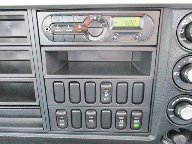 中古トラック 三菱ふそうクレーン付平ボディ #21