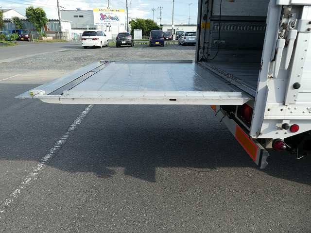 中古トラック UDトラックスアルミウィング #11