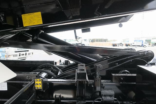 日野大型ダンプ