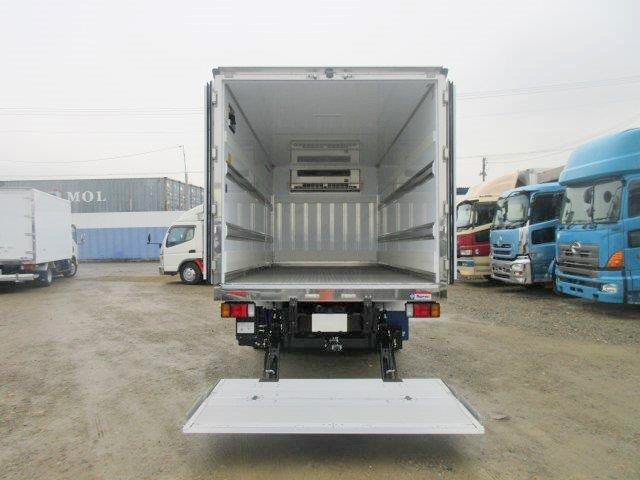 中古トラック いすゞ冷凍バン #6