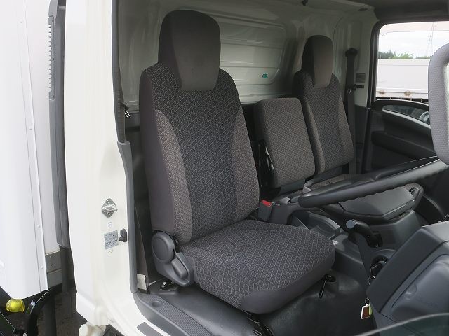 中古トラック いすゞ冷凍バン #14