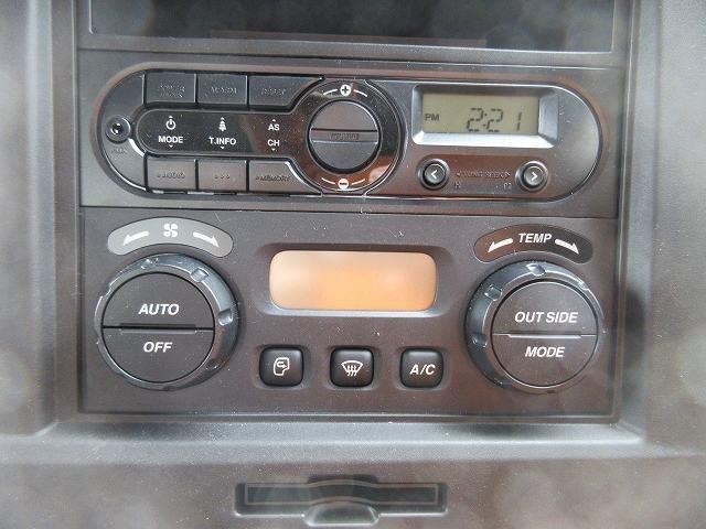 中古トラック いすゞ冷凍バン #19