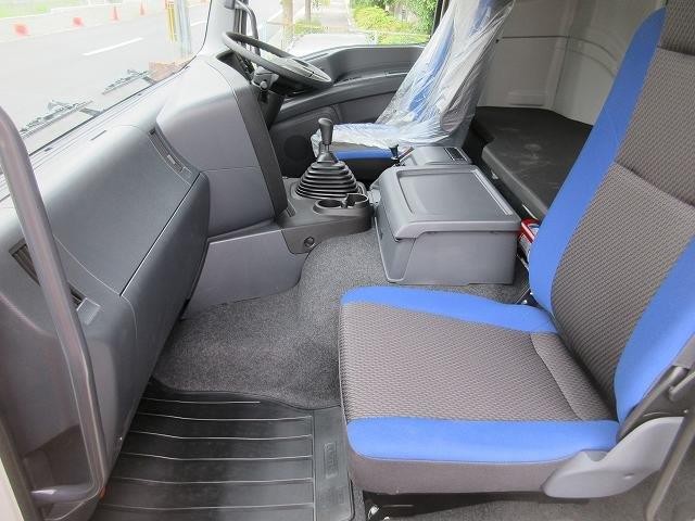 中古トラック いすゞ冷凍バン #22