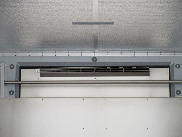 中古トラック いすゞ冷凍バン #8