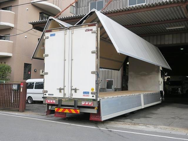 いすゞギガ大型アルミウィング 