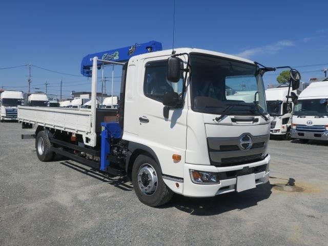 中古トラック 日野クレーン付き平ボディ #2