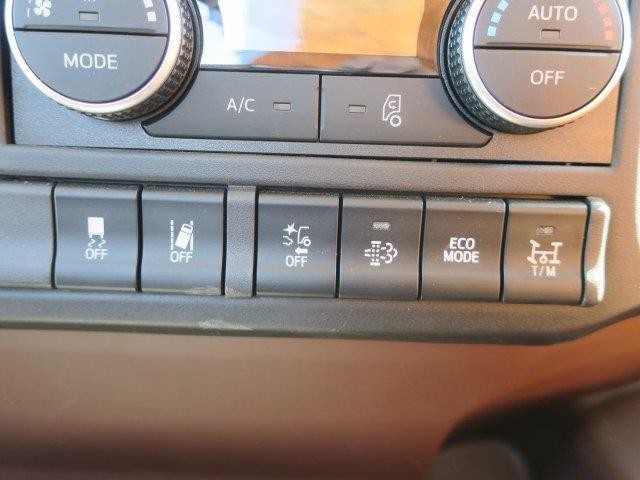 中古トラック 日野クレーン付き平ボディ #21