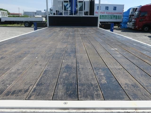 中古トラック 日野クレーン付き平ボディ #9