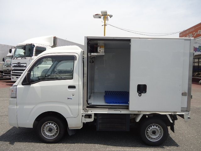 中古トラック ダイハツ冷凍バン #10