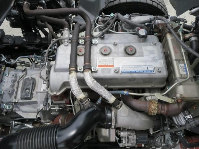 中古トラック 日野クレーン付き平ボディ #12