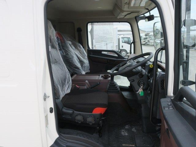 中古トラック 日野クレーン付き平ボディ #14