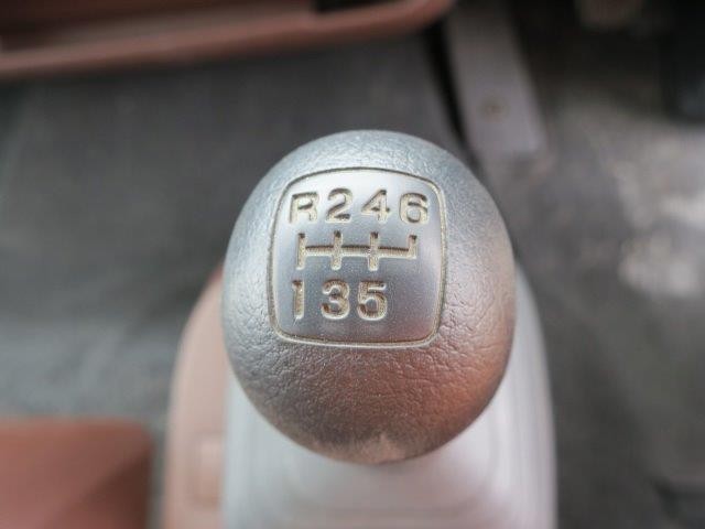 中古トラック 日野クレーン付き平ボディ #19