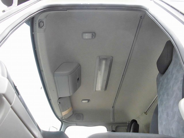 中古トラック UDトラックスアルミウィング #17