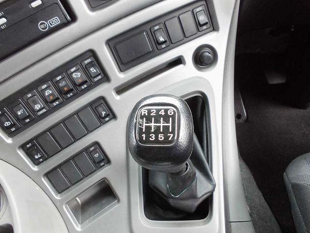 中古トラック UDトラックスアルミウィング #23