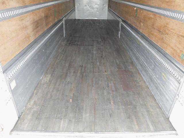 中古トラック UDトラックスアルミウィング ＃9