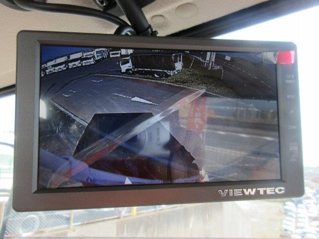 日野中型冷凍バン