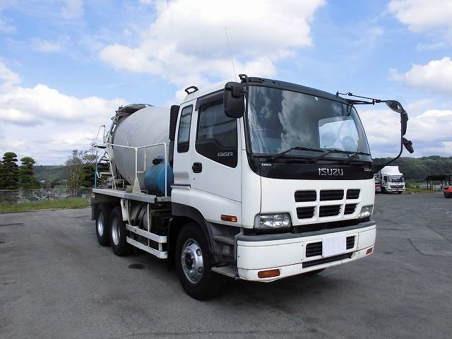 中古トラック いすゞコンクリートミキサー車 #2