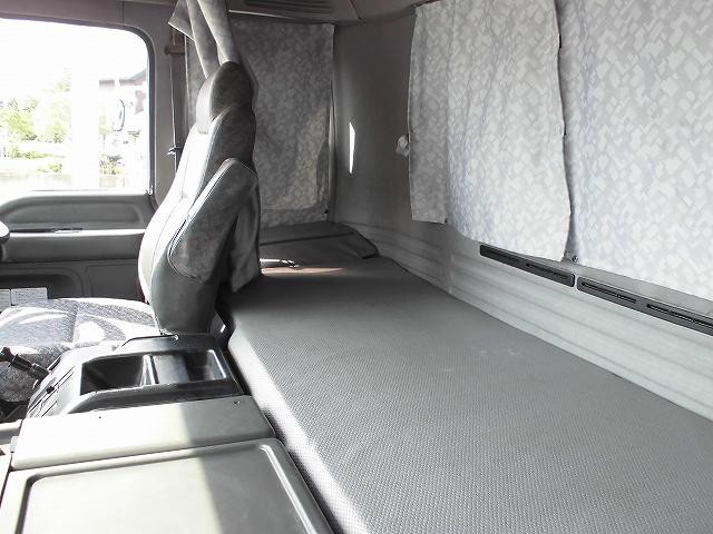 中古トラック いすゞコンクリートミキサー車 #24