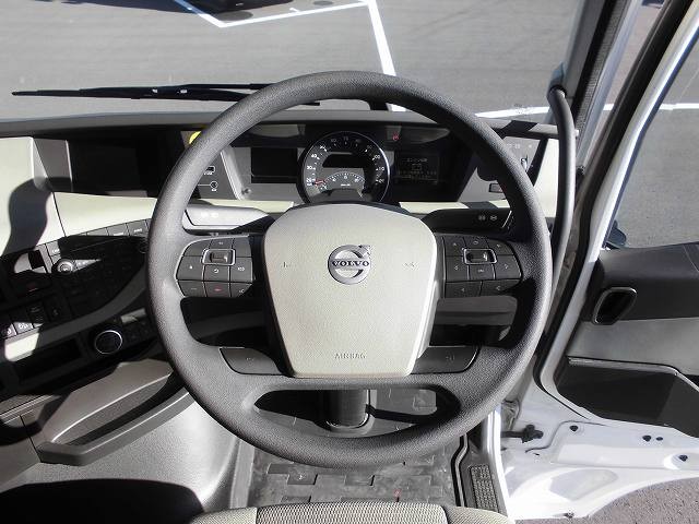 ボルボ大型トラクタヘッド