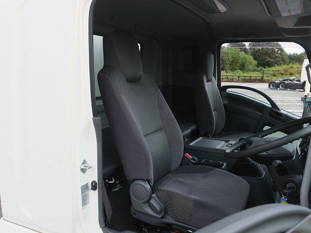 中古トラック いすゞ冷凍バン #14