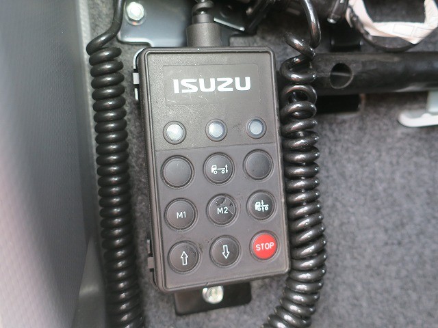 中古トラック いすゞ冷凍バン #18