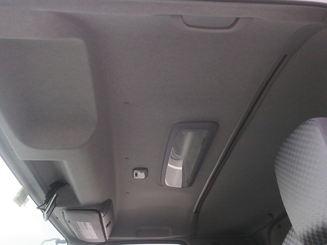 中古トラック いすゞ冷凍バン #24