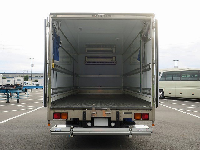 中古トラック いすゞ冷凍バン #5