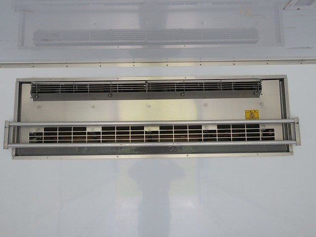 中古トラック いすゞ冷凍バン #7
